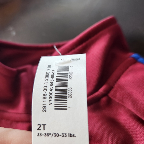 Old Navy Kids Jacket in Burgundy and Blue - Picture 3 of 6